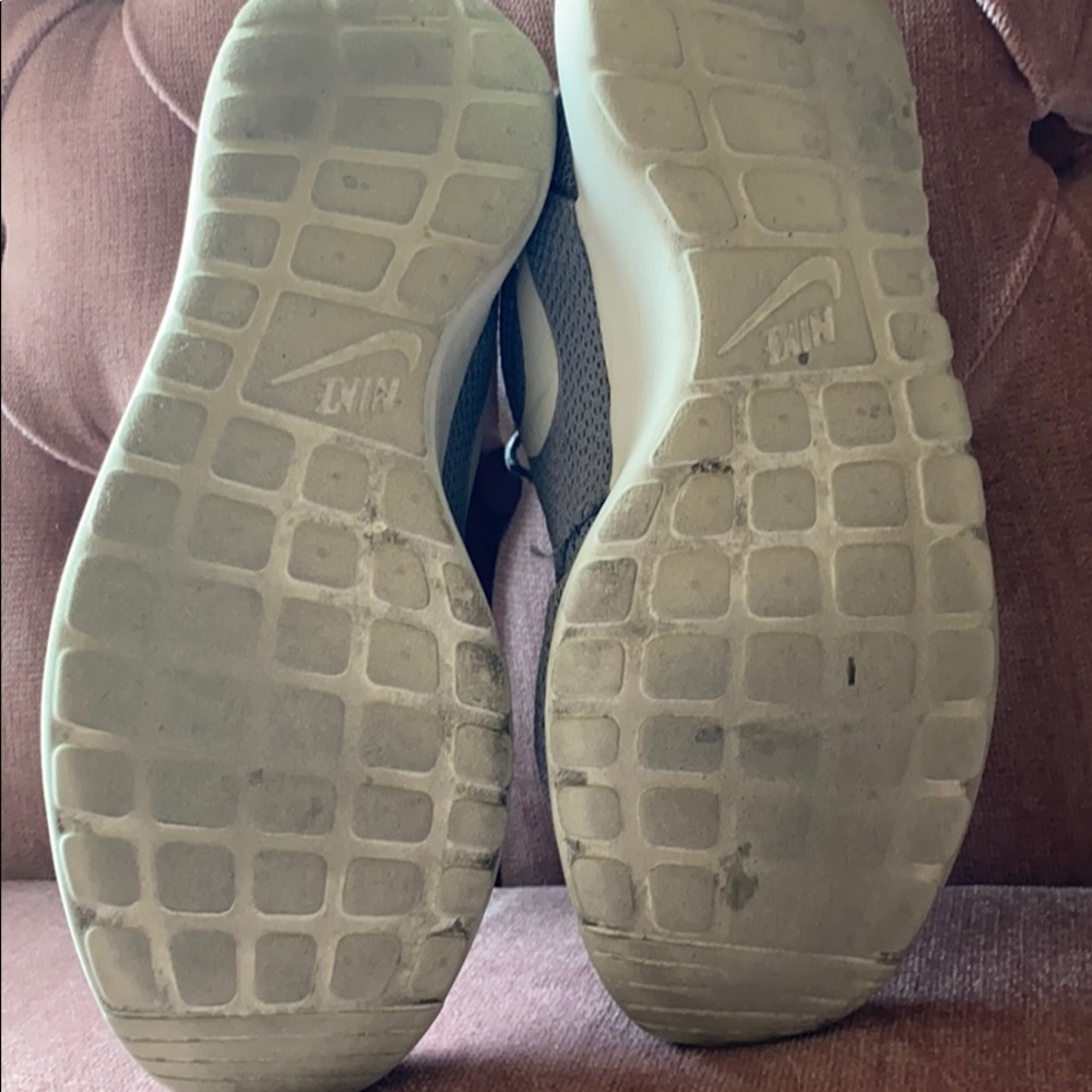 Nike Roshe - Picture 5 of 5